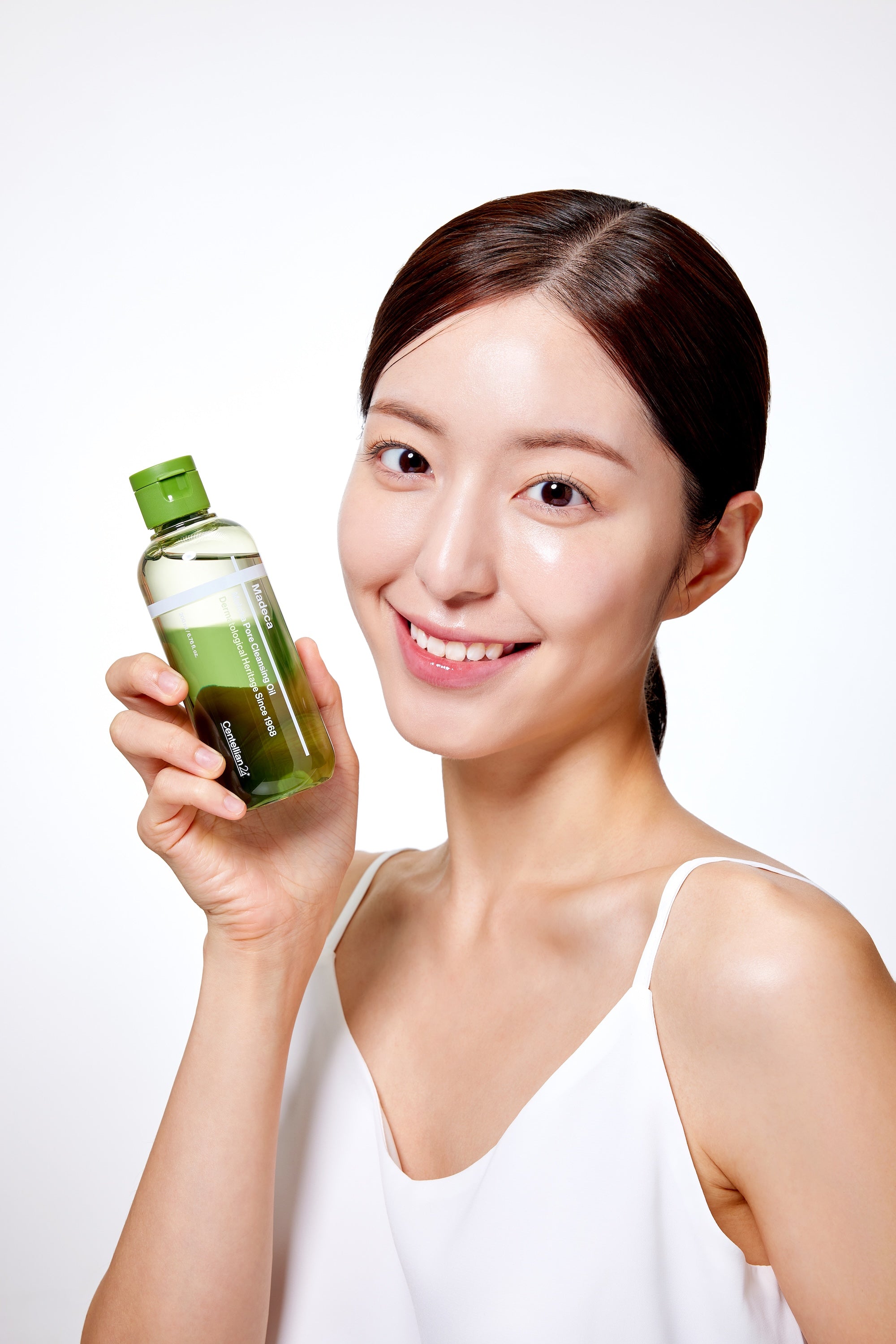 [Centellian24] Madeca Matcha Pore Cleansing Oil 200ml image 2