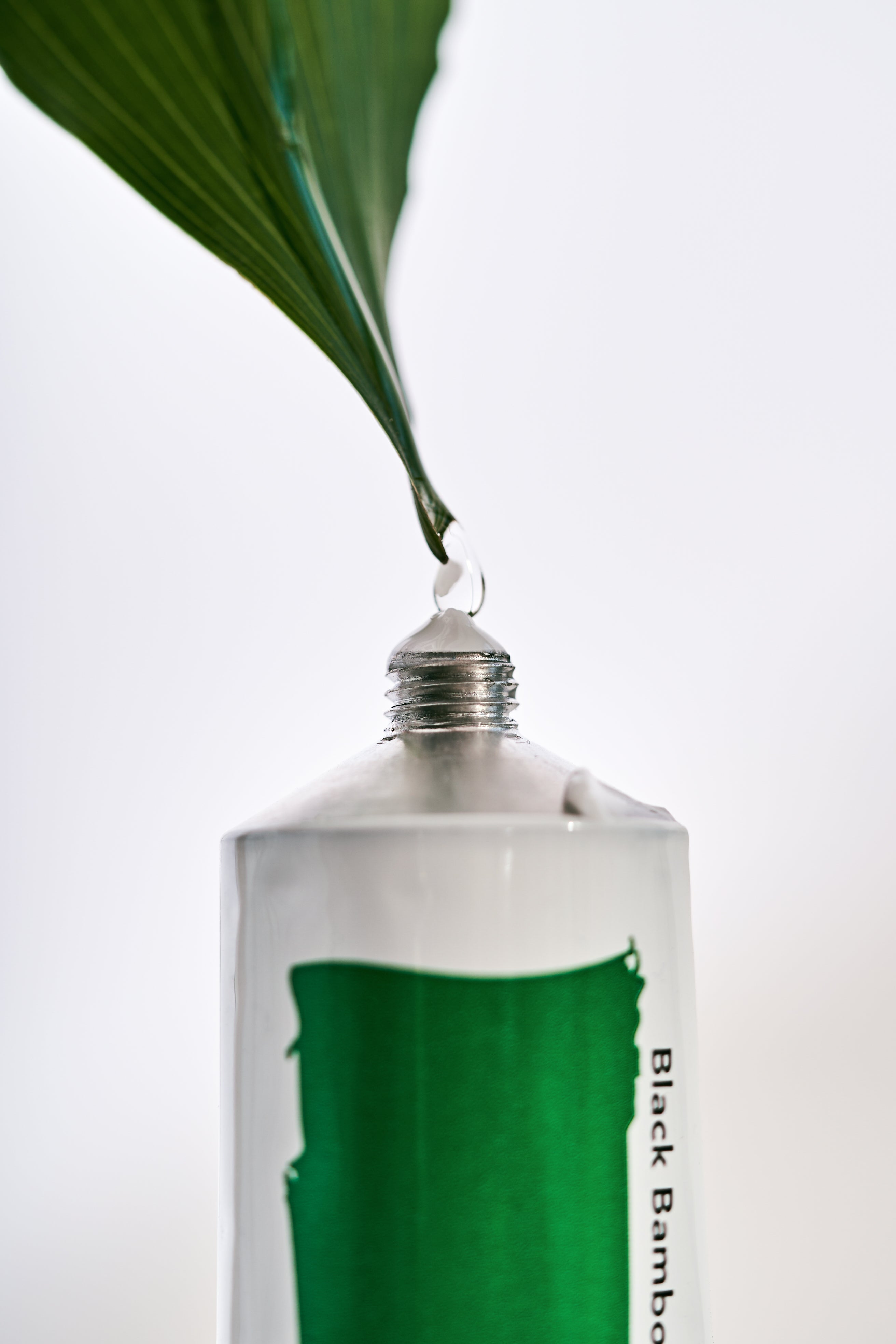 [Haruharuwonder] Black Bamboo Nourishing Calming Hand & Nail Cream 50ml image 2
