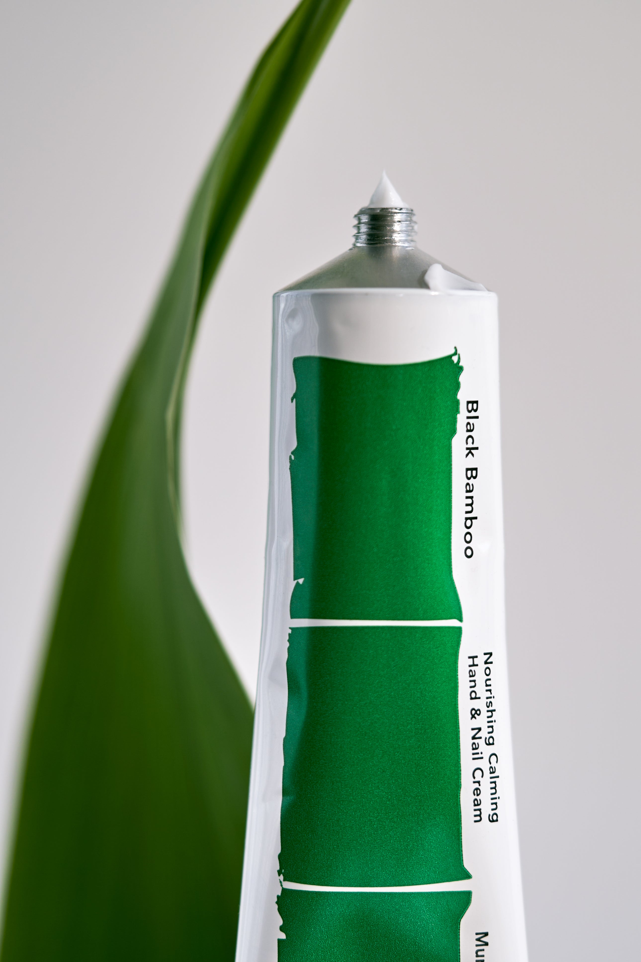 [Haruharuwonder] Black Bamboo Nourishing Calming Hand & Nail Cream 50ml image 5