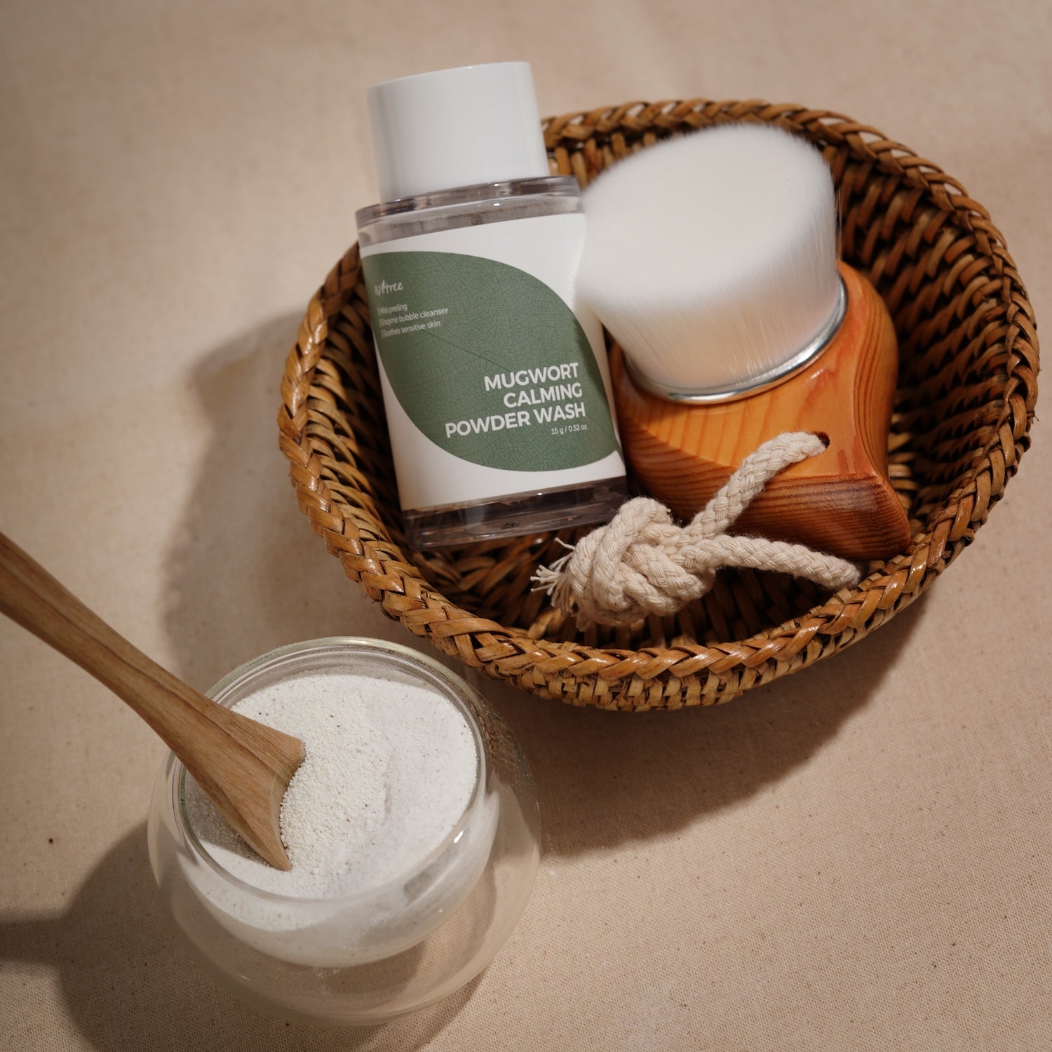 [Isntree] Mugwort Calming Powder Wash 15g image 4