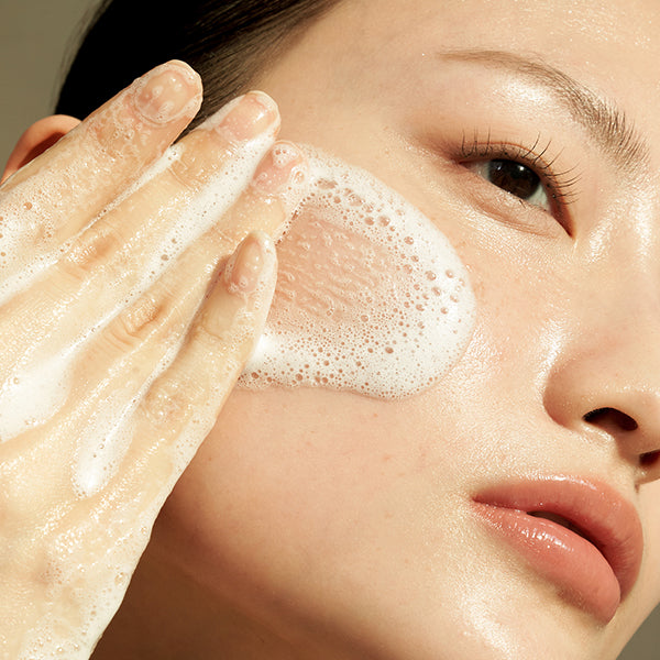 [Dear Klairs] Gentle Black Facial Cleanser 140 mL image 5