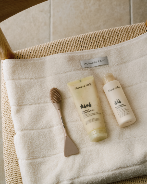 [MORANDI PARK] Facial Brush image 3