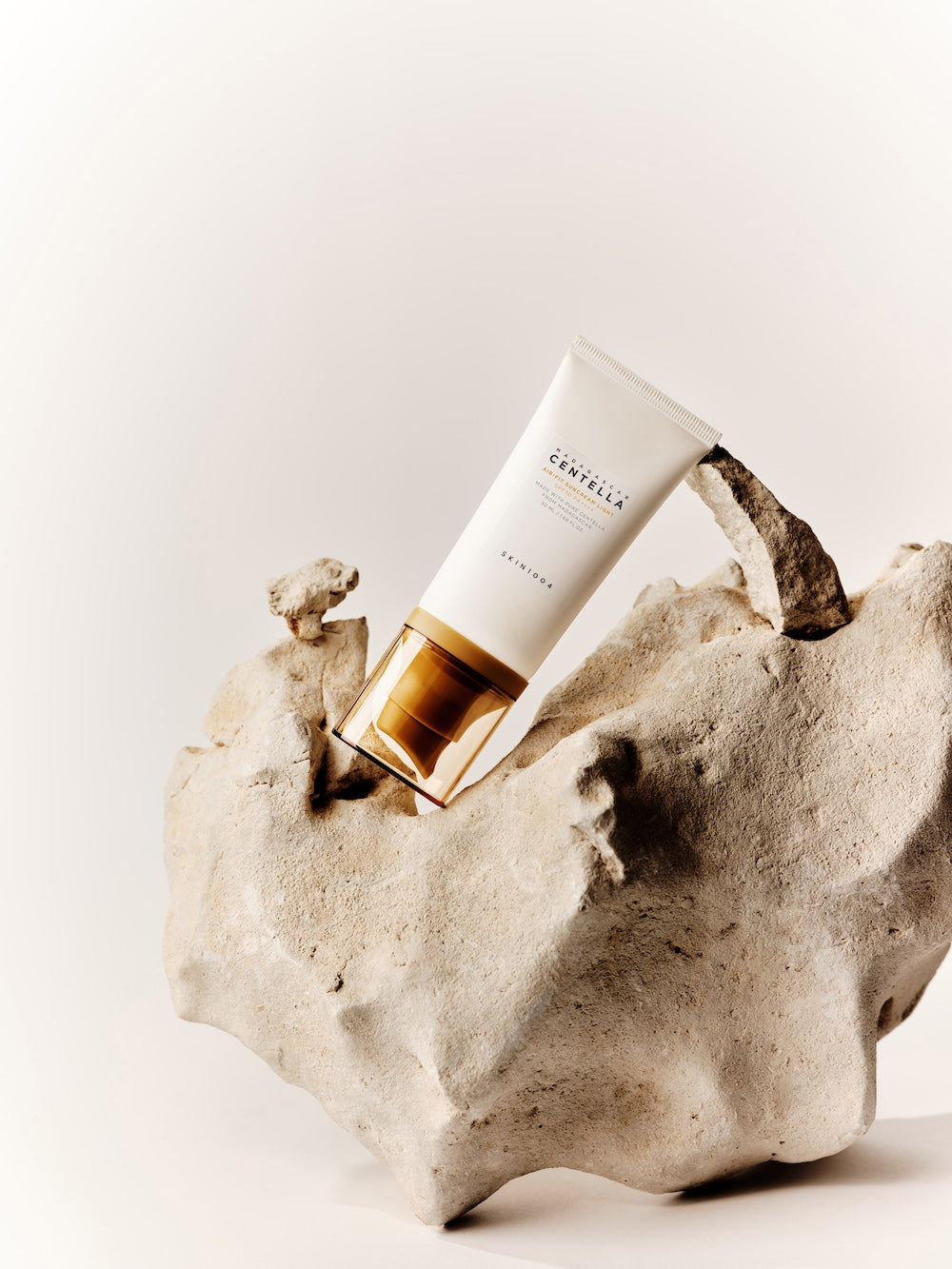 [Skin1004] Madagascar Centella Air-Fit Suncream Light 50ml image 6